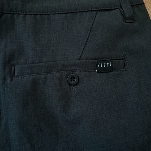 VEECE Shorts - Picture 3 of 3